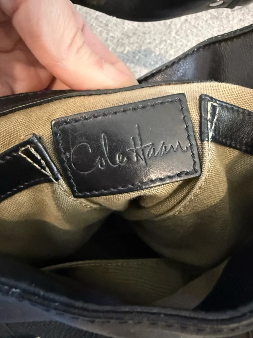 Cole Haan Hobo Bag Womens Large Black Leather Excellent Zip Pockets Shoulder Bag